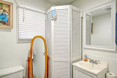 606 Metacom Avenue, Warren, RI 02885 - Photo 14