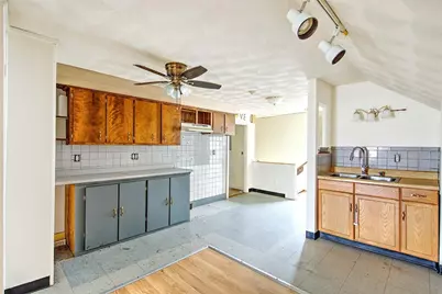 606 Metacom Avenue, Warren, RI 02885 - Photo 12