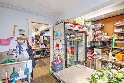 606 Metacom Avenue, Warren, RI 02885 - Photo 10