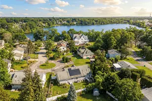 36 Great Oak Dr, Warwick, RI 02886 - Photo 6