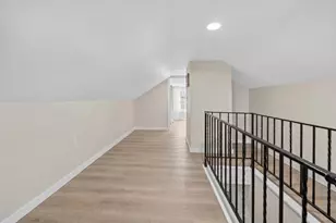 190 Wardlaw Ave, Providence, RI 02908 - Photo 16