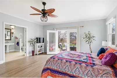 553 Bellevue Avenue #2, Newport, RI 02840 - Photo 22