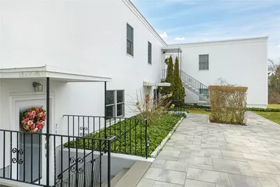 553 Bellevue Avenue #2, Newport, RI 02840 - Photo 6