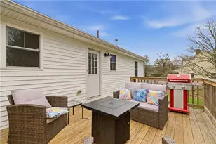739 E Rd, Tiverton, RI 02878 - Photo 32