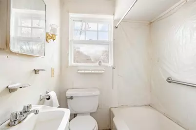 20 Maple Avenue, Little Compton, RI 02837 - Photo 18