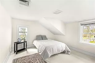 75 Greenwood Ave, East Providence, RI 02916 - Photo 30