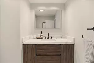 28 Kay St, Newport, RI 02840 - Photo 24