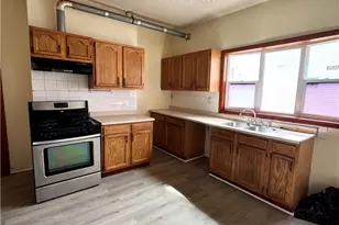 166 Bath St, Providence, RI 02908 - Photo 8