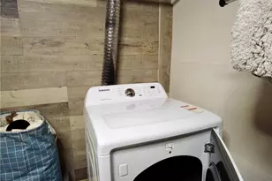 80 Mauran St, Cranston, RI 02910 - Photo 12