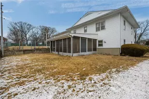 15 Cranberry St, North Providence, RI 02904 - Photo 4