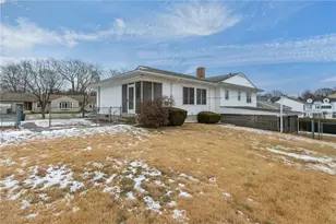 15 Cranberry St, North Providence, RI 02904 - Photo 8