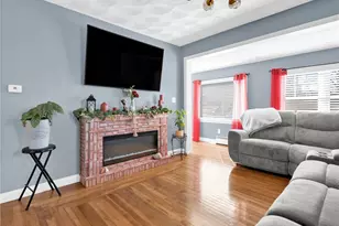 86 Woodward Ave, East Providence, RI 02914 - Photo 6