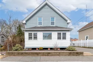 86 Woodward Ave, East Providence, RI 02914 - Photo 2
