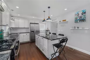 23 Annie St, Providence, RI 02908 - Photo 16