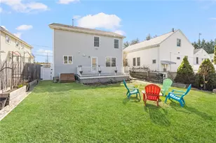 23 Annie St, Providence, RI 02908 - Photo 32