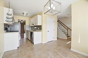 200 Heroux Blvd, Cumberland, RI 02864 - Photo 8