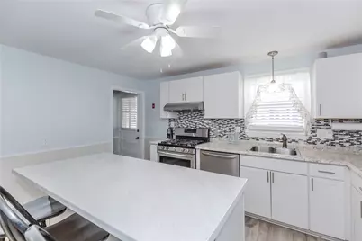 45 Dover Street, Pawtucket, RI 02860 - Photo 6