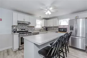 45 Dover St, Pawtucket, RI 02860 - Photo 2