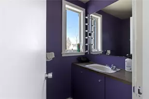 111 Roger Williams Cir, Cranston, RI 02905 - Photo 10