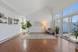 111 Roger Williams Cir, Cranston, RI 02905 - Photo 4