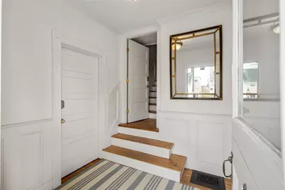 34 Bull Street, Newport, RI 02840 - Photo 2