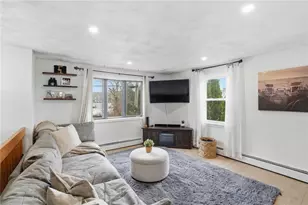 118 King Phillip St, Portsmouth, RI 02871 - Photo 8