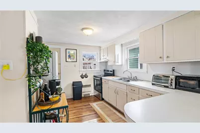 103 Oakland Avenue, Cranston, RI 02910 - Photo 8