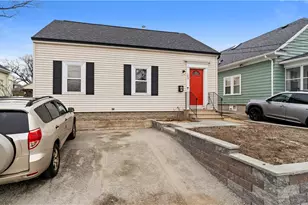103 Oakland Ave, Cranston, RI 02910 - Photo 2
