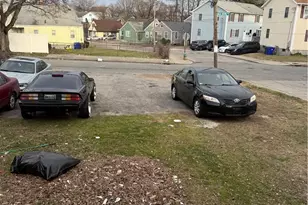 14 Dome St, Providence, RI 02908 - Photo 2