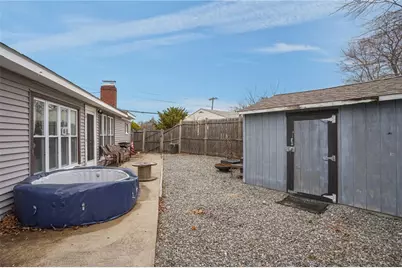 1010 Warwick Avenue, Warwick, RI 02888 - Photo 32
