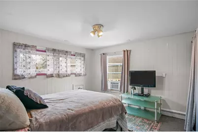 1010 Warwick Avenue, Warwick, RI 02888 - Photo 22