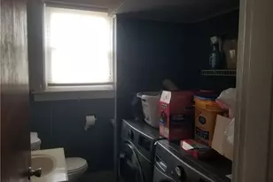 27 Hillcrest Ave, Pawtucket, RI 02860 - Photo 14