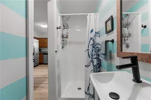 26 West Narragansett Ave, Newport, RI 02840 - Photo 8