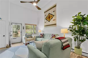 26 West Narragansett Ave, Newport, RI 02840 - Photo 2