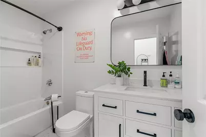 26 West Narragansett Avenue #6, Newport, RI 02840 - Photo 16