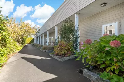 26 West Narragansett Avenue #6, Newport, RI 02840 - Photo 24