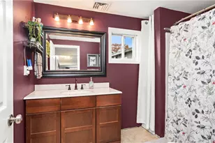 21 Darton St, Coventry, RI 02816 - Photo 10