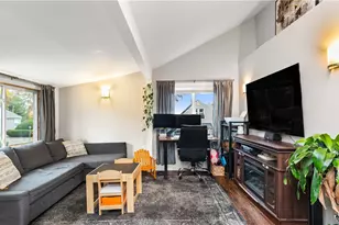 21 Darton St, Coventry, RI 02816 - Photo 6