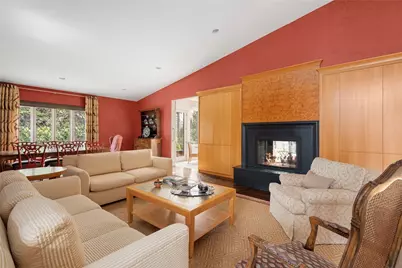 25 Linden Drive, Providence, RI 02906 - Photo 8