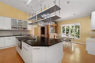 25 Linden Dr, Providence, RI 02906 - Photo 20