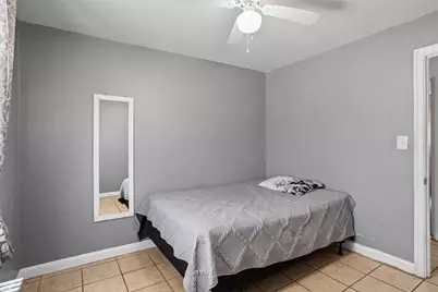 39 Clinton Street, Pawtucket, RI 02861 - Photo 16