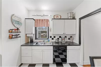 46 Slade Street, Pawtucket, RI 02861 - Photo 12