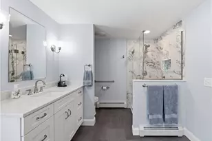 11 Fountain Ave, Barrington, RI 02806 - Photo 10