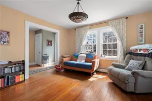 482 Providence St, West Warwick, RI 02893 - Photo 4