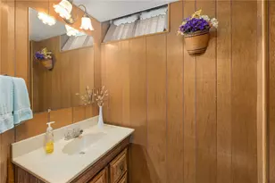 10 Bellevue Ave, North Providence, RI 02911 - Photo 40