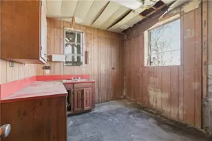 1449 Main Rd, Tiverton, RI 02878 - Photo 14