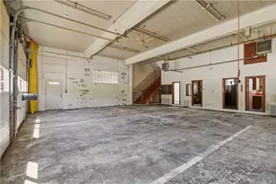 1449 Main Rd, Tiverton, RI 02878 - Photo 10