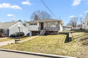 30 Dover Ave, East Providence, RI 02914 - Photo 4