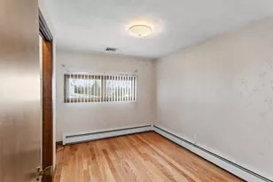 30 Dover Ave, East Providence, RI 02914 - Photo 20