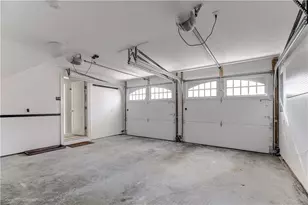 4 Barney St, Newport, RI 02840 - Photo 22